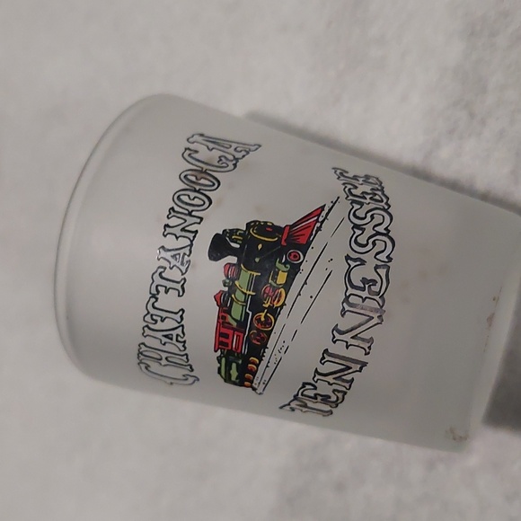 Bundle of 4 Souvenir Shot Glasses - Picture 8 of 10